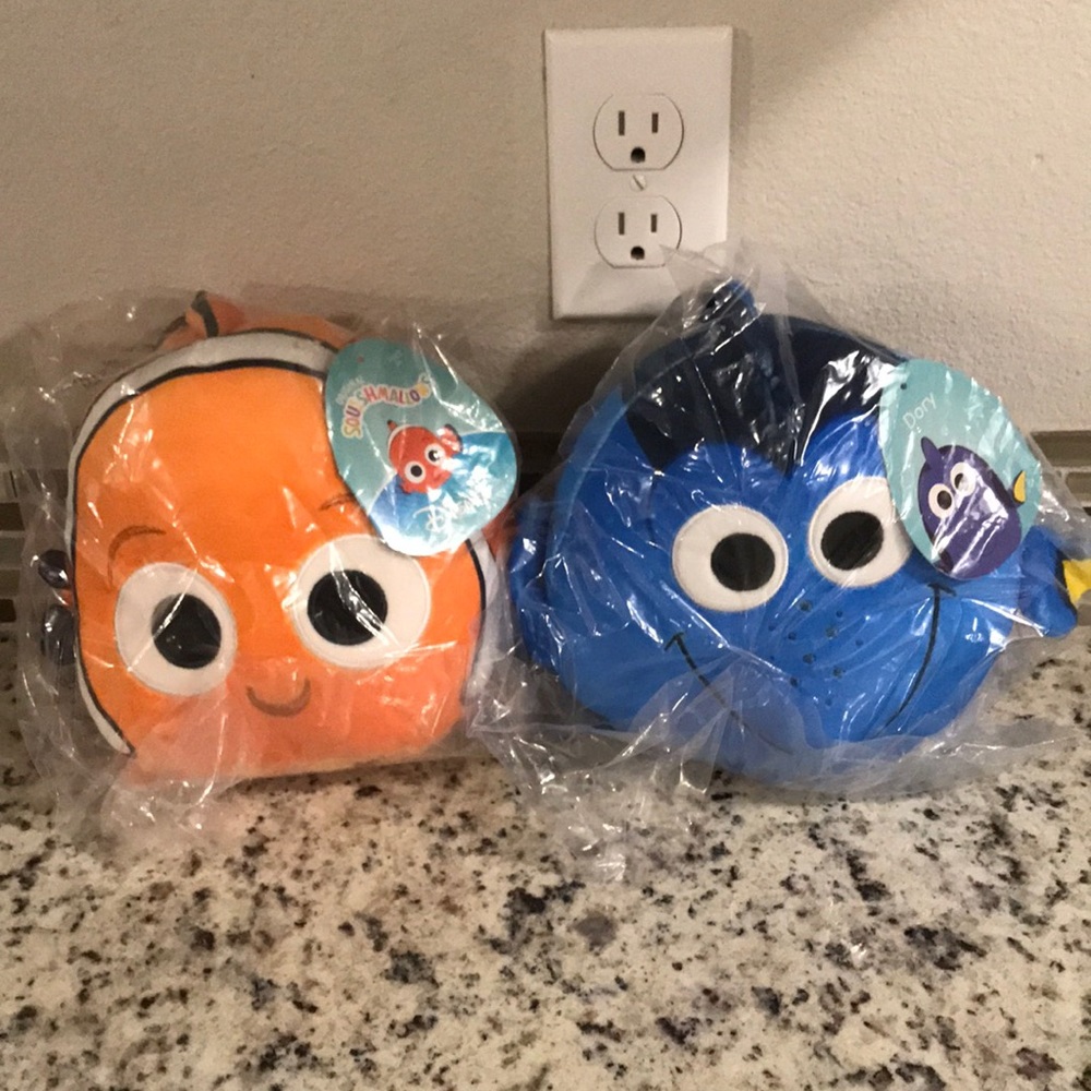 NWT FINDING NEMO SQUISHMALLOW DORY AND NEMO
